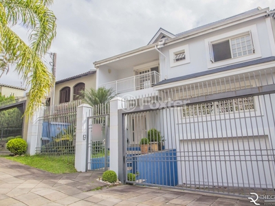 Casa 4 dorms à venda Rua Comendador Creidy, Chácara das Pedras - Porto Alegre