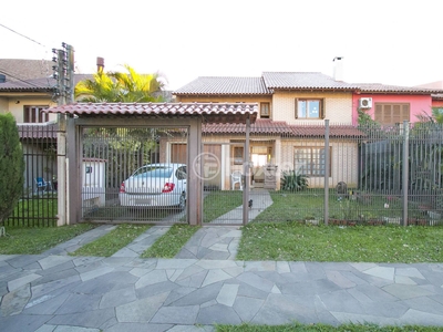 Casa 4 dorms à venda Rua Doutor Pitrez, Aberta dos Morros - Porto Alegre