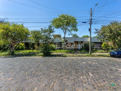 Casa 4 dorms à venda Rua Gregório da Fonseca, Nonoai - Porto Alegre