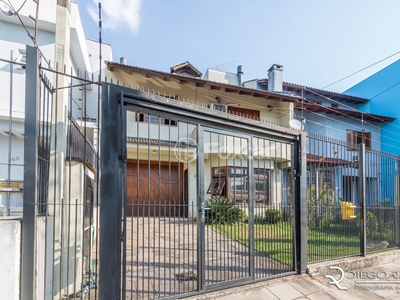Casa 4 dorms à venda Rua Heitor Manganelli, Jardim Itu - Porto Alegre