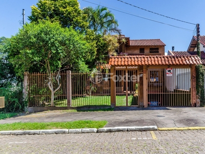 Casa 4 dorms à venda Rua Imeram Teixeira Cabeleira, Ipanema - Porto Alegre