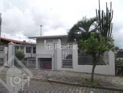 Casa 4 dorms à venda Rua José de Carli, Universitário - Caxias do Sul