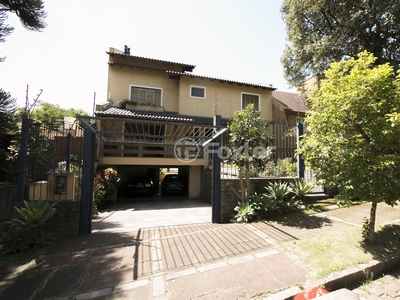 Casa 4 dorms à venda Rua Maracá, Vila Assunção - Porto Alegre