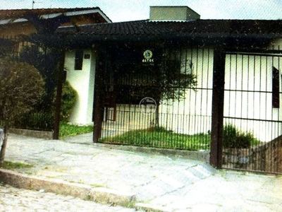 Casa 4 dorms à venda Rua Ney Messias, Jardim do Salso - Porto Alegre