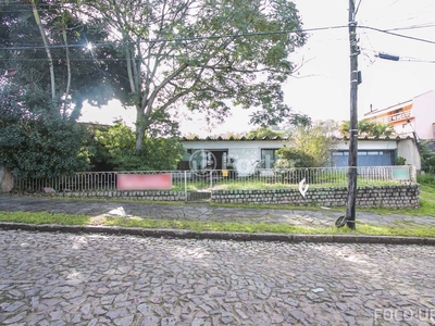 Casa 4 dorms à venda Rua Panambi, Cavalhada - Porto Alegre