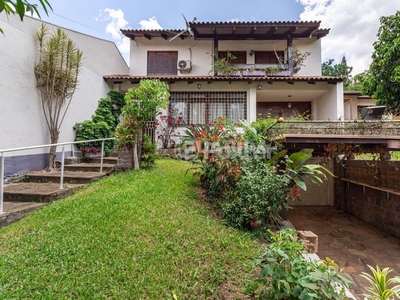 Casa 4 dorms à venda Rua Professor Frederico Guilherme Gaelzer, Jardim do Salso - Porto Alegre