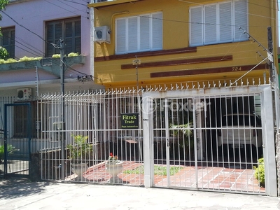 Casa 4 dorms à venda Rua São Francisco, Santana - Porto Alegre