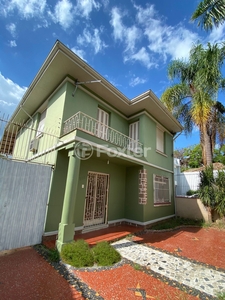 Casa 4 dorms à venda Travessa Azevedo, Floresta - Porto Alegre