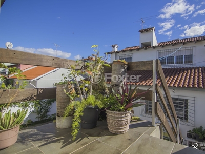 Casa 5 dorms à venda Avenida Assis Chateaubriand, São Sebastião - Porto Alegre