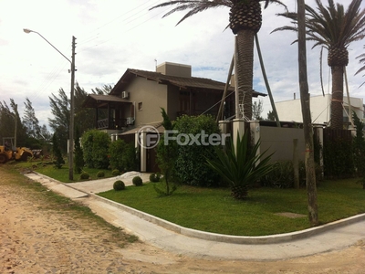 Casa 5 dorms à venda Avenida Beira Mar, Itapéva - Torres