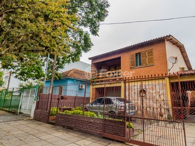 Casa 6 dorms à venda Rua Valparaíso, Jardim Botânico - Porto Alegre