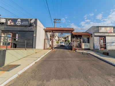 Casa em Condomínio 3 dorms à venda Avenida Monte Cristo, Vila Nova - Porto Alegre