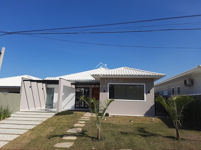 Casa em São Mateus, São Pedro Da Aldeia/RJ de 130m² 3 quartos à venda por R$ 559.000,00