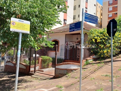 Terreno 2 dorms à venda Rua Luzitana, Higienópolis - Porto Alegre