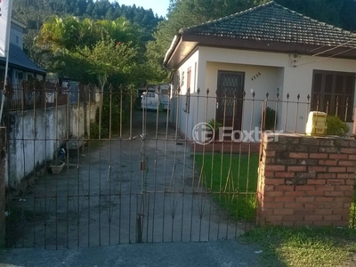 Terreno à venda Avenida Juca Batista, Hípica - Porto Alegre