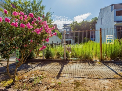 Terreno à venda Rua Teixeira de Freitas, Santo Antônio - Porto Alegre