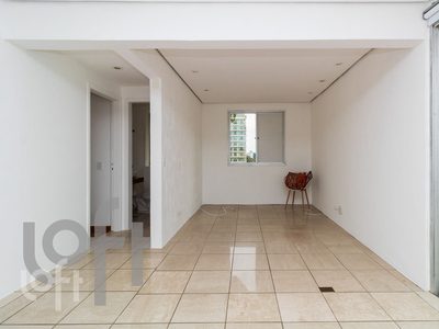 Apartamento à venda em Campo Belo com 120 m², 2 quartos, 1 suíte, 3 vagas