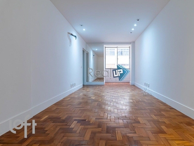Apartamento à venda em Laranjeiras com 90 m², 3 quartos, 1 suíte