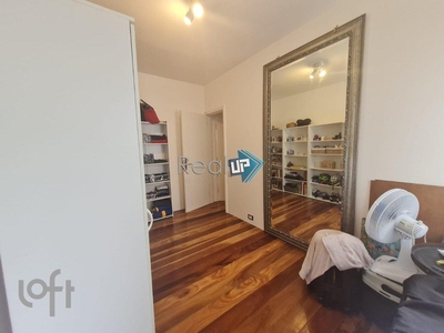 Apartamento à venda em Leblon com 72 m², 2 quartos, 1 suíte, 3 vagas