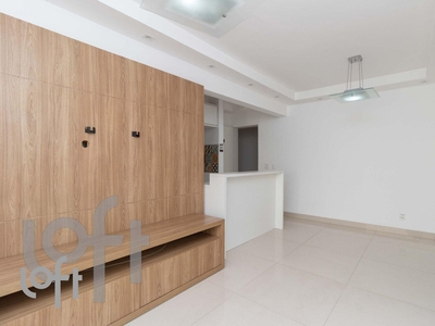 Apartamento à venda em Vila Romana com 67 m², 2 quartos, 1 suíte, 2 vagas