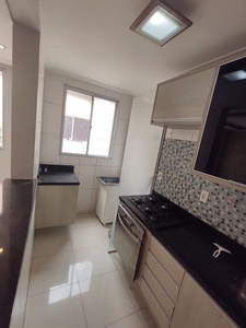 Apartamento para aluguel possui 45 metros quadrados com 2 quartos em Centro - Lauro de Fre