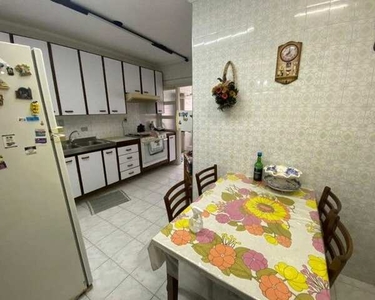 Belo e arejado apartamento de 3 dorms (1 suíte) à venda no Gonzaga em Santos - SP