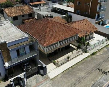 Casa com 4 dorm e 252m, Penha - SC - Penha