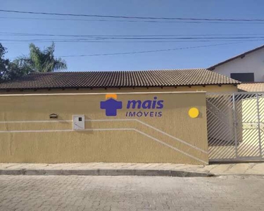 Casa Excelente, Fora de Condomínio, 3 Quartos, Lote de 400m² no Conjunto 02 em Arniqueiras