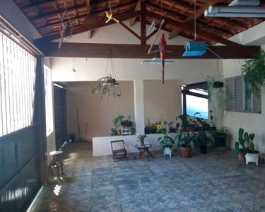 Casa para Venda em Mogi das Cruzes, Vila Suissa, 4 dormitórios, 2 suítes, 2 banheiros, 5 v