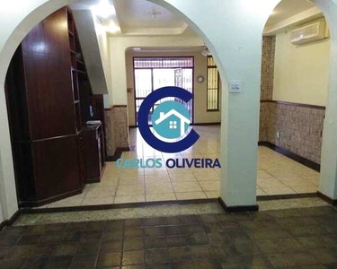 Vendo casa de Vila rua Juruviara Bairro Méier 2 vagas terraço 230m²