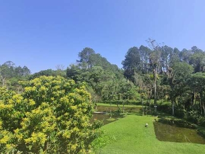 Chácara em Juquitiba com piscina e 3 lagos