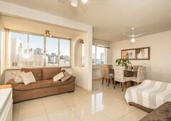 Apartamento à venda por R$ 620.000