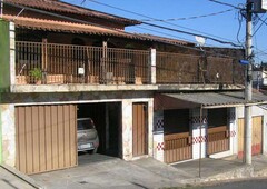 Casa com 3 quartos à venda no bairro Conjunto Minascaixa, 360m²