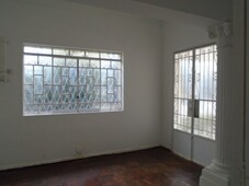 Casa para aluguel possui 400 metros quadrados com 4 quartos em Centro - Piracicaba - SP