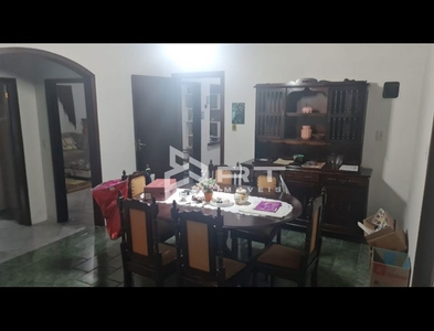 Casa no Bairro Fortaleza em Blumenau com 2 Dormitórios (2 suítes)