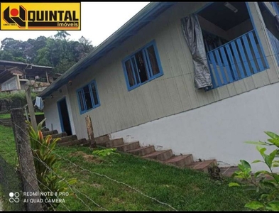 Casa no Bairro Glória em Blumenau com 4 Dormitórios e 345.75 m²