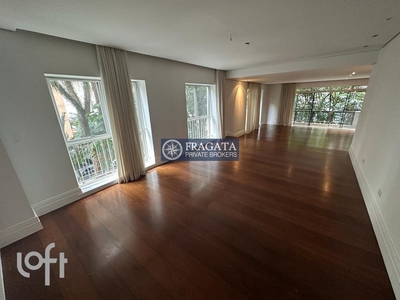 Apartamento à venda em Jardim Paulistano com 245 m², 3 quartos, 3 suítes, 3 vagas