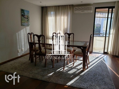 Apartamento à venda em Vila Andrade com 300 m², 4 quartos, 4 suítes, 5 vagas