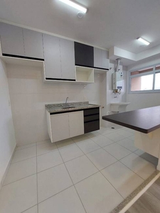 Apartamento com 3 Quartos e 1 banheiro para Alugar, 66 m² por R$ 3.300/Mês