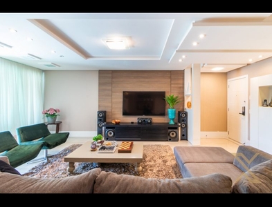 Apartamento no Bairro Vila Nova em Blumenau com 3 Dormitórios (3 suítes) e 100 m²