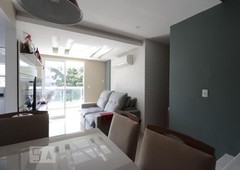 APARTAMENTO no 6º andar com 3 dormitórios