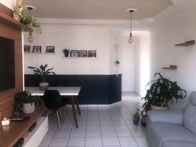 Apartamento com 2 quartos, 75m²