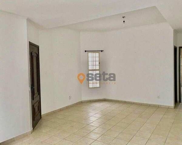 Casa com 3 dormitórios para alugar, 138 m² por R$ 2.905/mês - Jardim das Indústrias - São