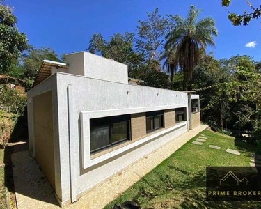 Casa Locação no Condomínio Ouro Velho Mansões são180m² de área construída e 1.023m² de ter