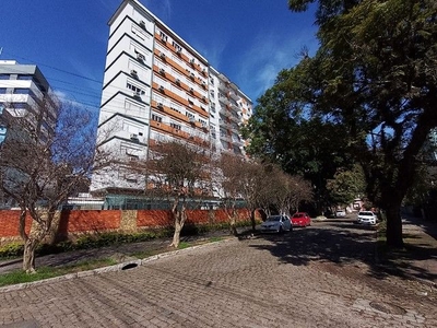 Preço de oportunidade! Apartamento já mobiliado próximo ao Parque Moinhos de Vento!