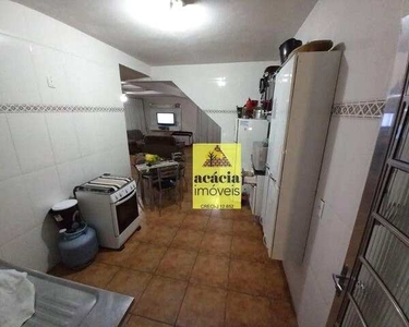 Sobrado com 3 dormitórios para alugar, 181 m² por R$ 2.200,00/mês - Conjunto Habitacional