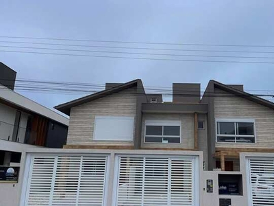 Casa à venda no bairro Ingleses do Rio Vermelho - Florianópolis/SC