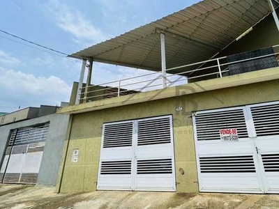 Casa para locação - 3 dormitorios sendo 1 suite, varanda, área de luz, área gourmet e gara