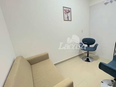 IMOBILIÁRIA LA CASA ALUGA: Sala comercial no Centro! Dentro de Centro empresarial!