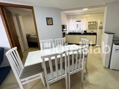 Lindo apartamento de 2 quartos a 100m do mar